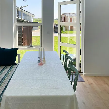 Lykkebo, Summerhouse Near Child-friendly *